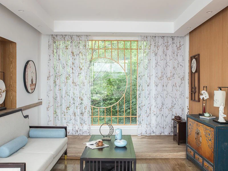 Olxo'ri gullari chop etish bilan Doli FabricWindow ekran