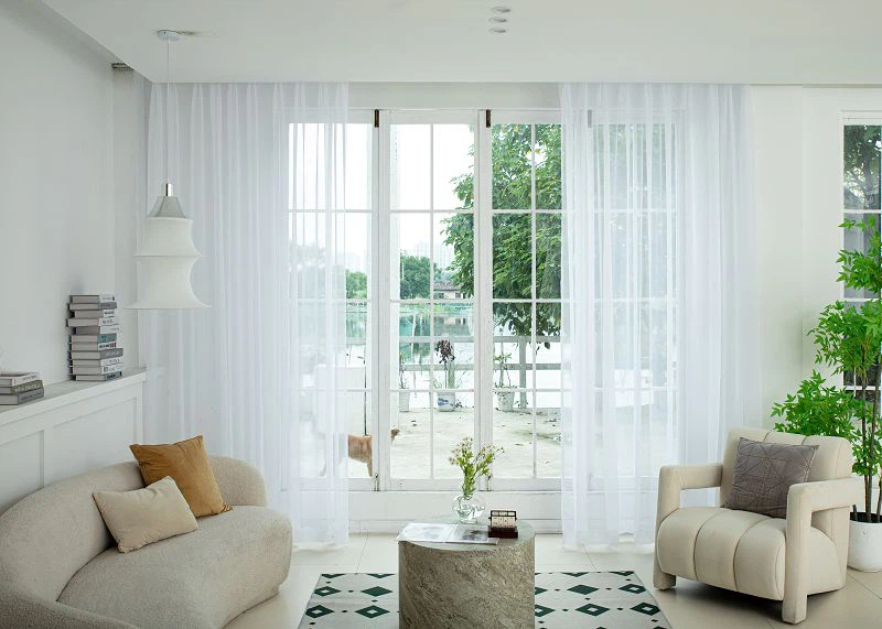 Terilen qattiq oyna ekrani